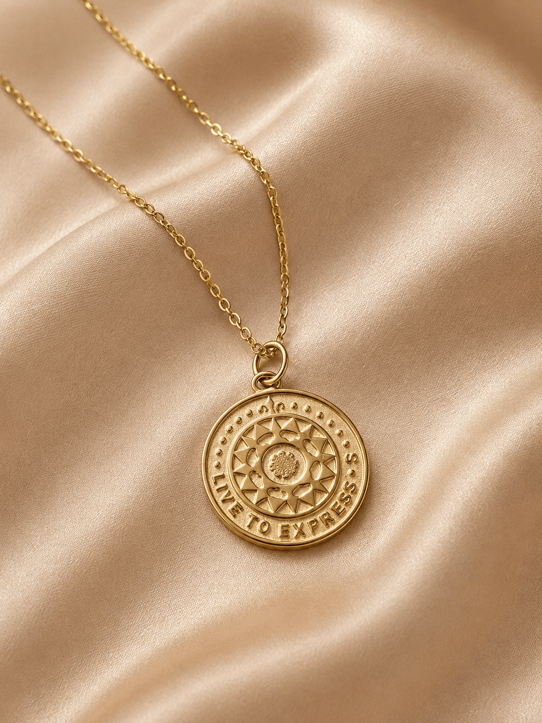 The Sovereign Pendant, modern gold jewelry